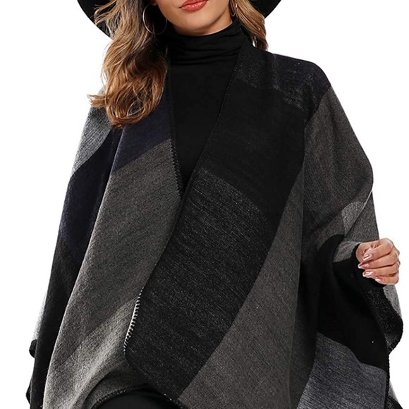 Shawl/cape/wrap - Picture 2 of 3